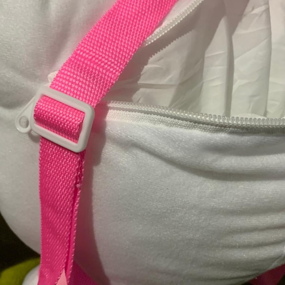 firm price NWT Hello Kitty Plush Backpack pink and white - Picture 5 of 6